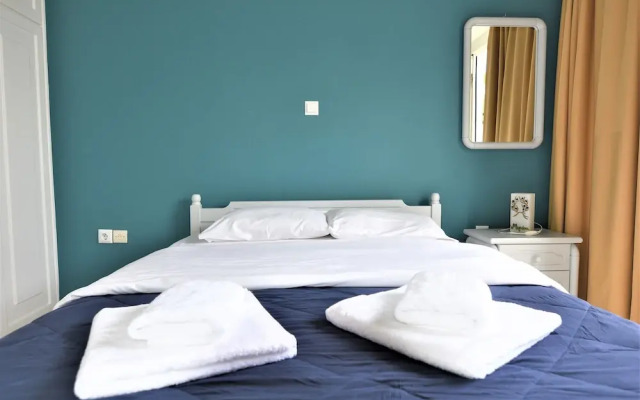 Meraki Apartments and Studios