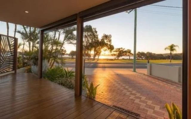 Sunsets on Murchison Full House - Kalbarri WA