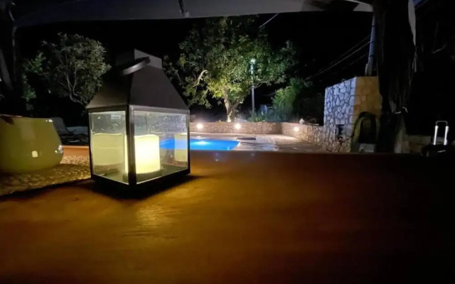 Villa With Pool in Pelekas Near the Beach