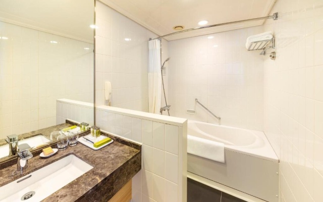 Hilton Twin room (트윈 침대 2개) 사진 3