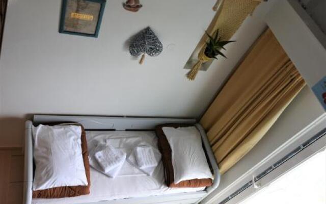 Meraki Apartments and Studios