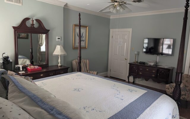 The Virginia Cliffe Inn