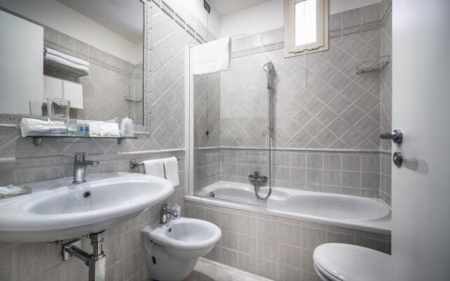 Varese Roma Hotel