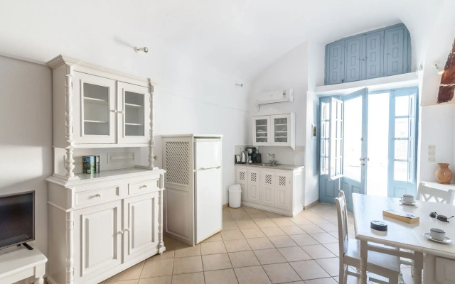Ilioperato Traditional Apartments