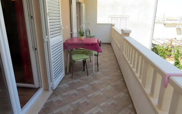 Jakir - With Terrace - A1