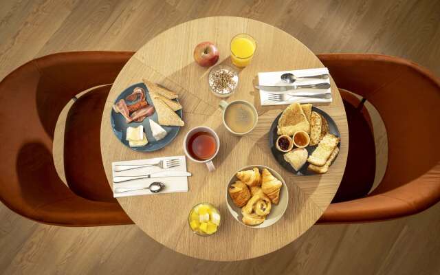 Sure Hotel by Best Western Caen Mémorial