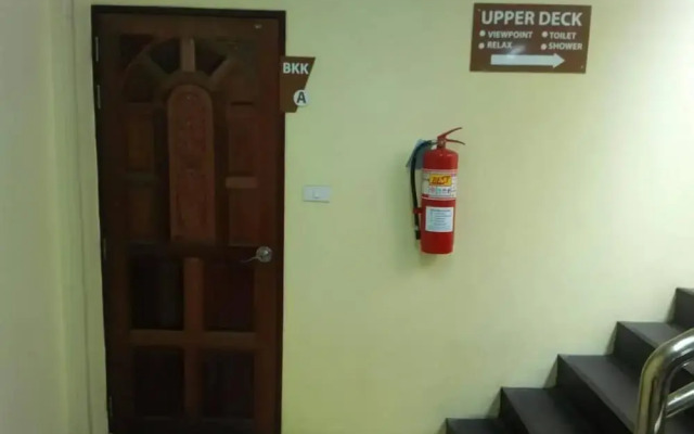 BKK Hostel - Adults Only