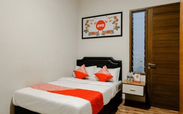 OYO 1023 Junggo Tentrem