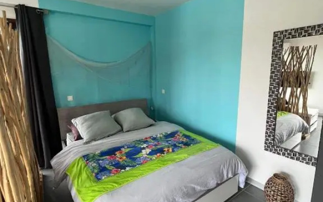 2 accomodations -Studio du Manoir -Le Manoir