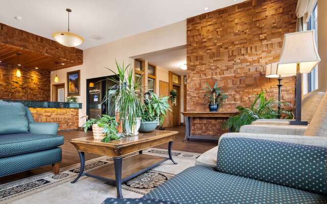 Best Western Plus Silver Saddle Inn