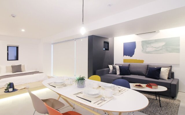 bHotel