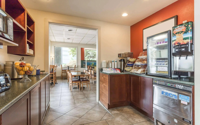 Maverick Hotel Eugene Near University, an Ascend Collection Hotel