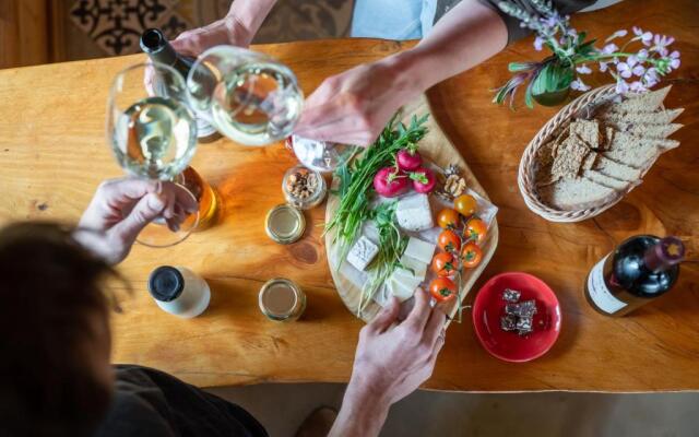 Assaf Boutique Winery & Cabins