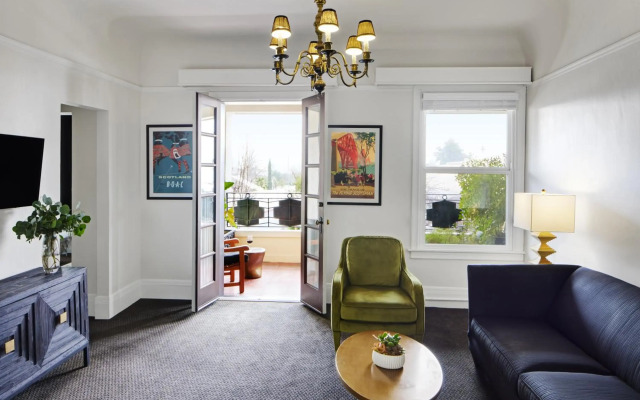 Mount View Hotel & Spa