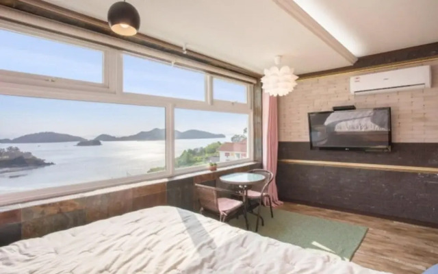 Yeosu Gloria Pension