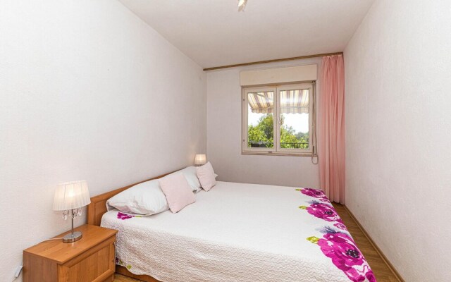 Stunning Apartment in Solin With Wifi and 2 Bedrooms