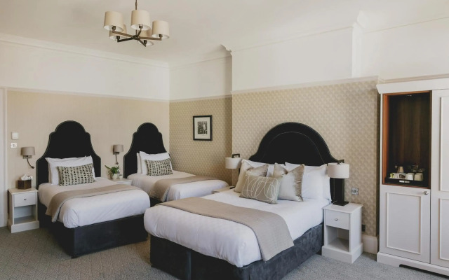 Queens Hotel
