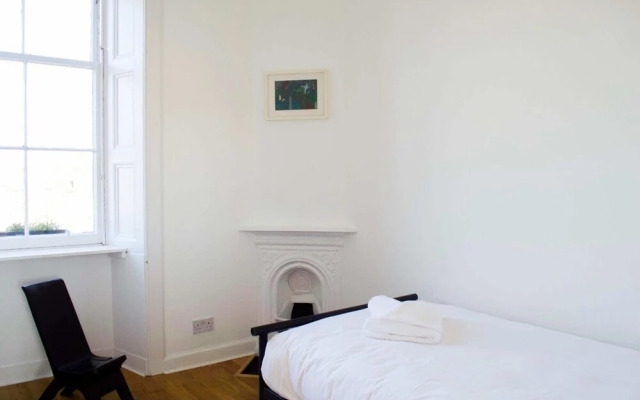 Stylish 4 Bedroom Stockbridge Home