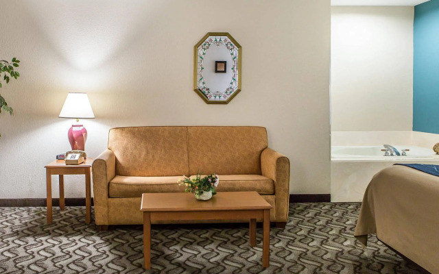 Quality Inn & Suites