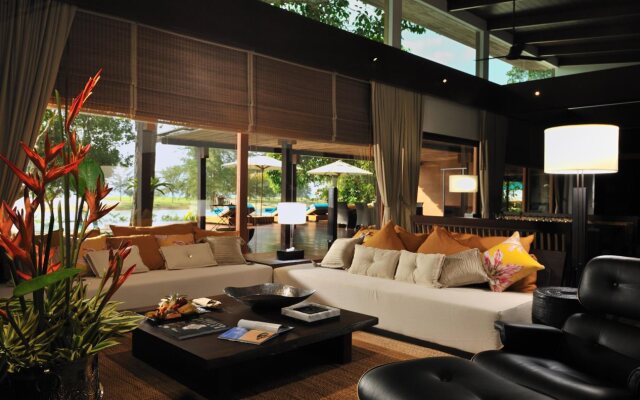 Wanakarn Beach Resort & Spa