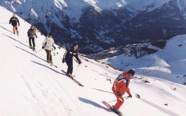 Apartment Trois Pièces Résidence Bellevue F