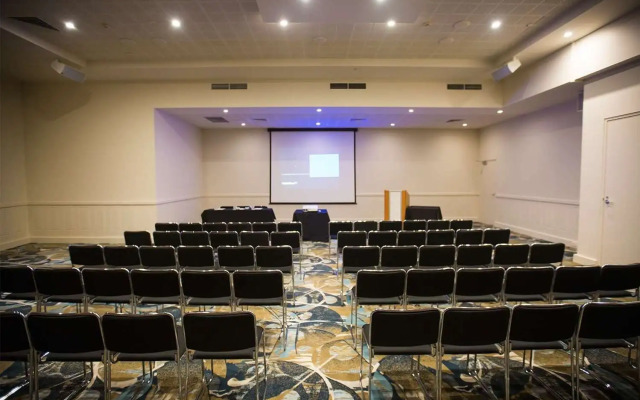 Ramada Hotel Hope Harbour