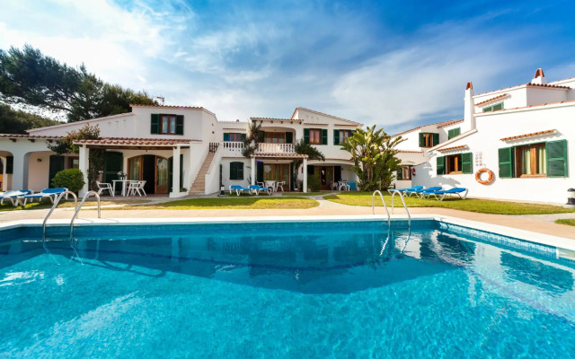 Apartamentos Arenal Playa