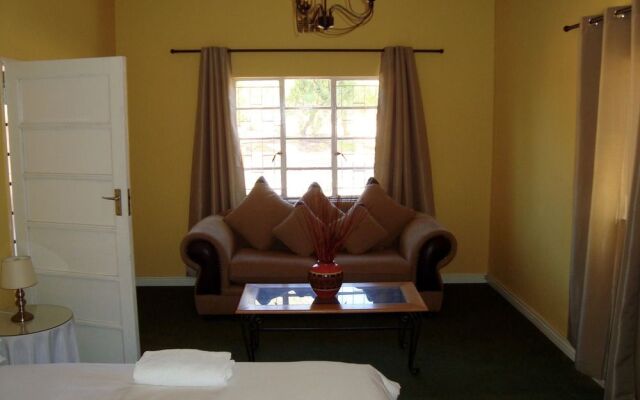 Nuwedam Guest Farm