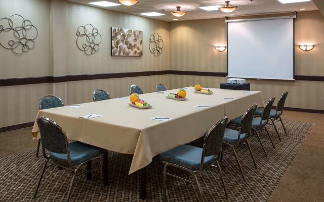 Holiday Inn Portland - Columbia Riverfront by IHG