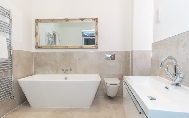 The Royal Suites