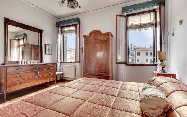 San Vidal - WR Apartments