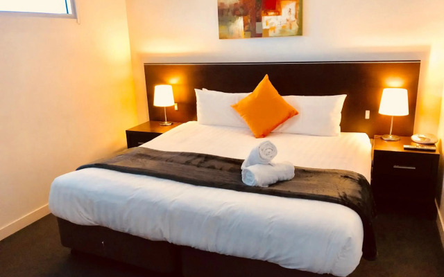 St Kilda Central Apartment Hotel