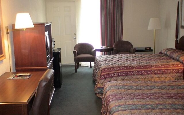 Greenway Inn & Suites