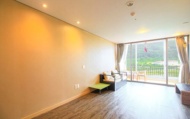 Yangsan Baegseong Eco View Pension