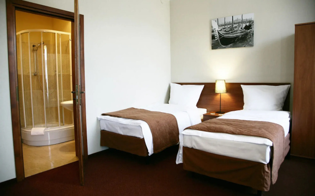 Aparthotel Globus