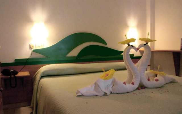 Villaggio Cala Di Volpe Hotel & Residence