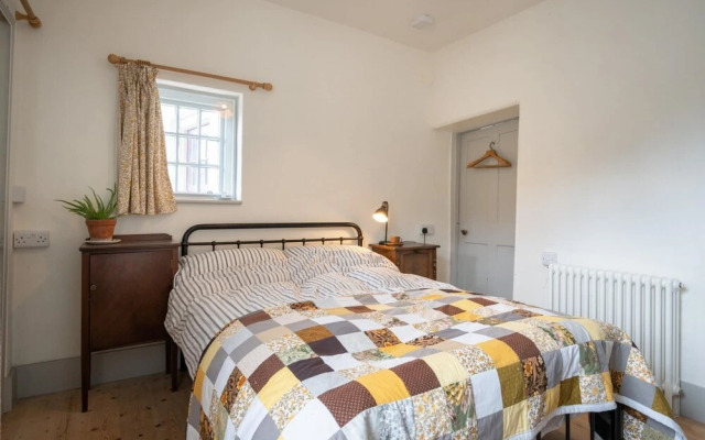 Wonderfully Quirky 3BD Home Amberley West Sussex