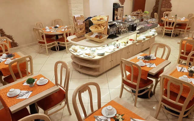 Hotel Champerret Elysees