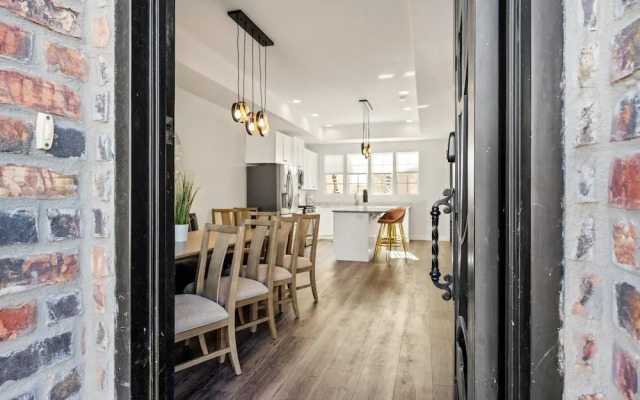 Zion's Haven #f4 4 Bedroom Townhouse