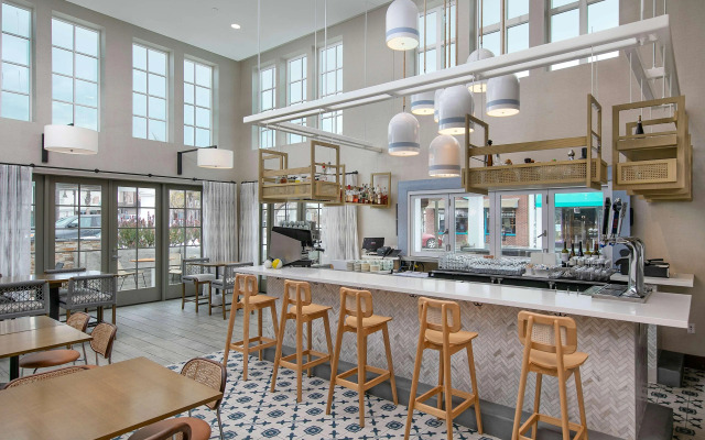 Inn at the Pier Pismo Beach, Curio Collection by Hilton