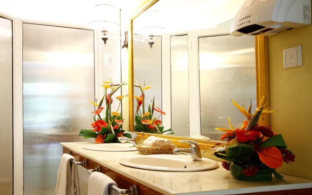 Hibiscus Boutique Hotel