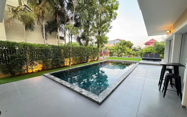 Luxury with Ocean Views&Private Rooftop