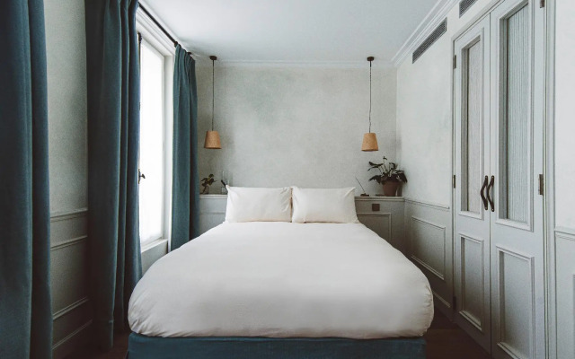 Hoy Paris - Home of YOGA