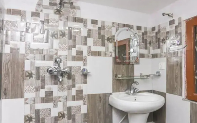 SPOT ON 708 Shivam Guest House