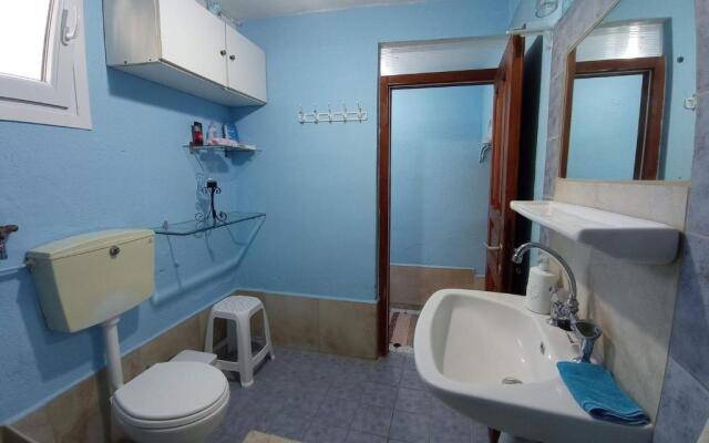 Kalderimi 'Olive Green' Traditional House