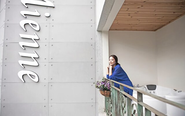 Gapyeong Rowa River View Pension