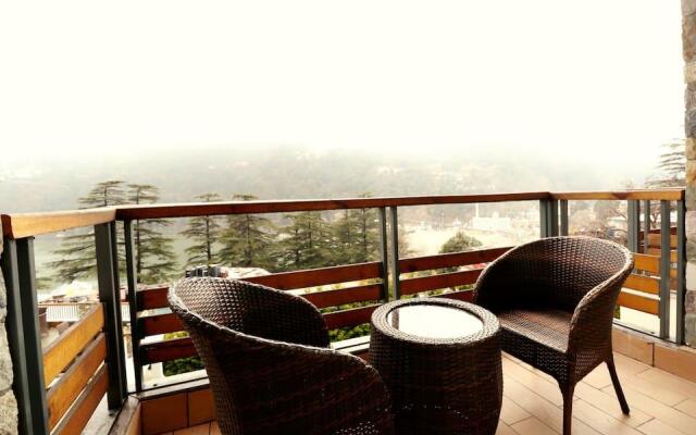 Seasons Hotel