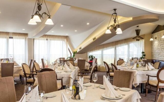 Perla Hotel