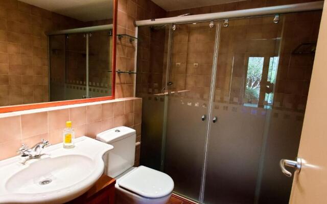 Bajo con Acceso Directo a la Piscina MSJ70