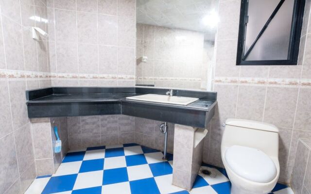 Time Machine Inn Huizhan Branch
